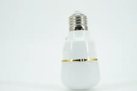 AKT 10W LED灯泡 – 高亮节能家用与办公照明