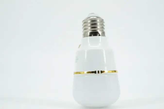 AKT 10W LED灯泡 – 高亮节能家用与办公照明