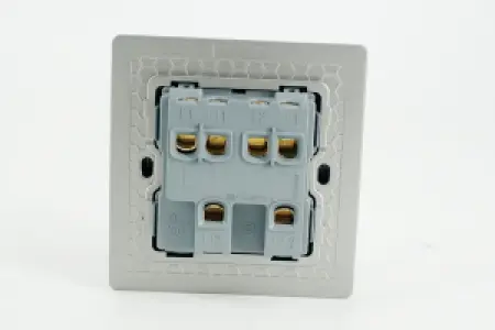 Interrupteurs et Prises AKT 1 Poste, 2 Postes