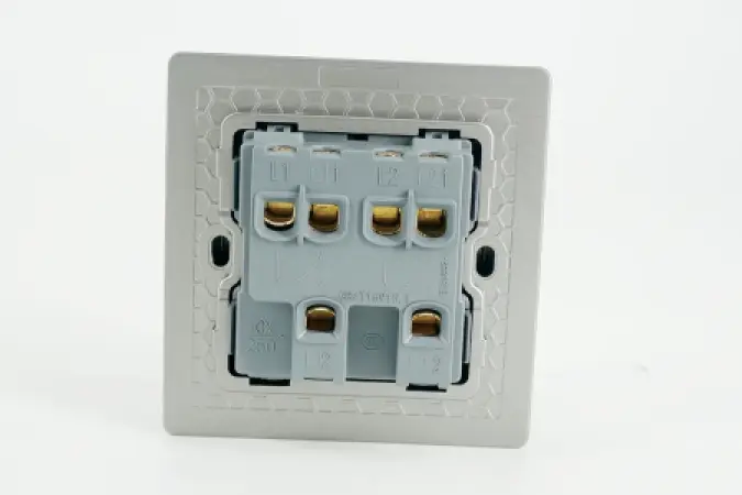 AKT SWITCHES AND SOCKETS 1 GANG, 2 GANG