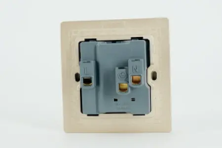 AKT SWITCHES AND SOCKETS 1 GANG, 2 GANG