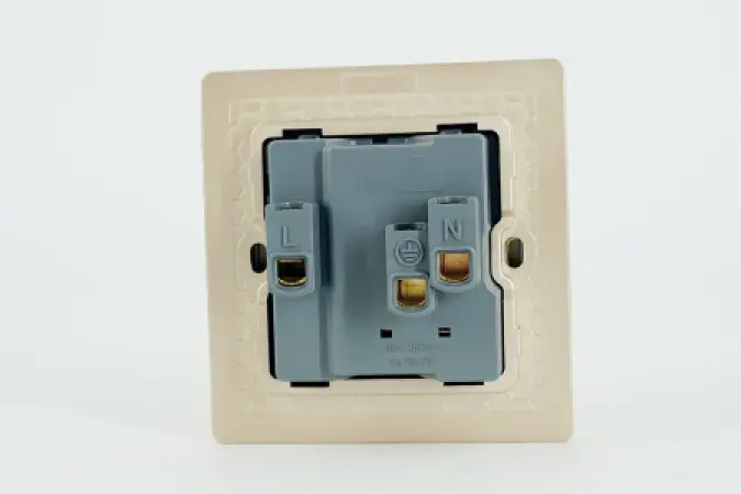 Interrupteurs et Prises AKT 1 Poste, 2 Postes