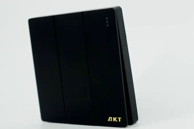 Interrupteurs et Prises AKT 3 Poste, 4 Postes