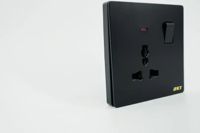 AKT 13A*1 Switched Socket with Indicator