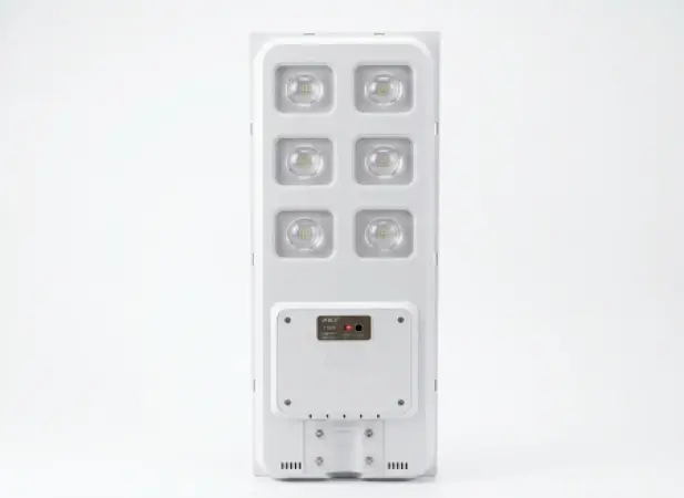 AKT LED太阳能路灯 150W – 2200流明（型号 AKT-LD21007-6T-150W）