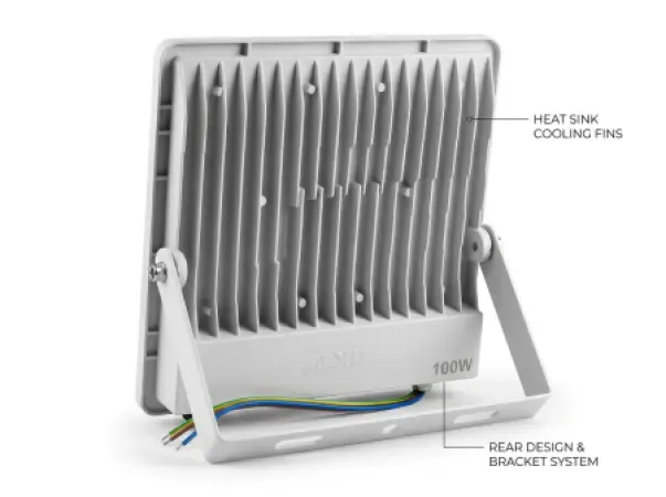 AKT 100W LED 泛光灯 IP66 防水 9000流明