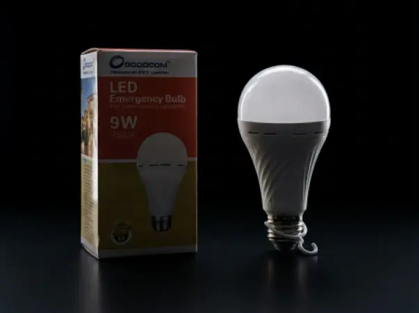 Ampoule LED d'Urgence GOODCOM 9W E27 – 750 Lumens Rechargeable