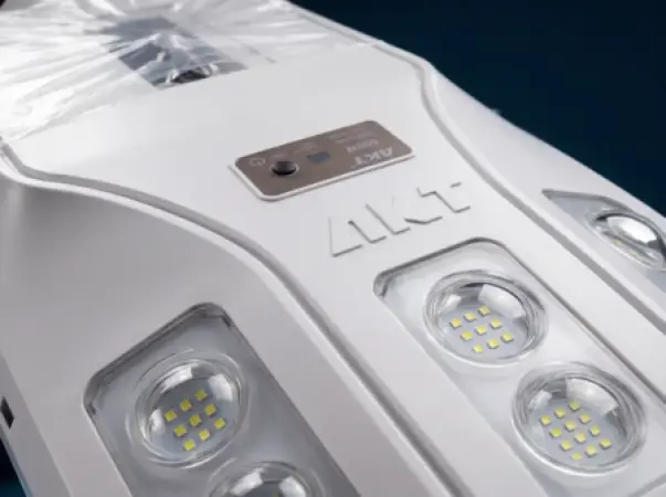 AKT 600W LED太阳能路灯 – 7000流明