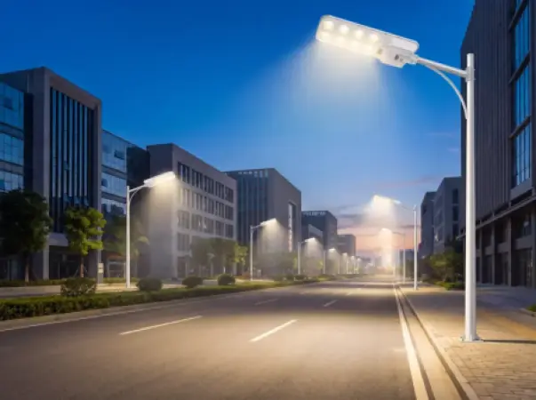 AKT LED Solar Street Lamp 600W – 7000LM