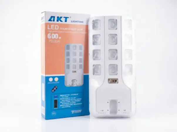 AKT LED Solar Street Lamp 600W – 7000LM