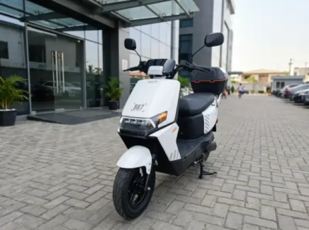 AKT 1500W Electric Scooter – 72V 26Ah Graphene Battery